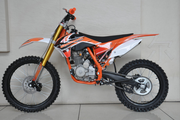 Dirtbike MRM 250ccm 4 Takt Pit-Rock 21/18 Bereifung