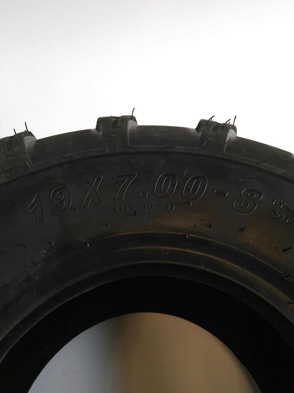 Reifen 19x7-8 für Kindertraktor hinten 185/80-8