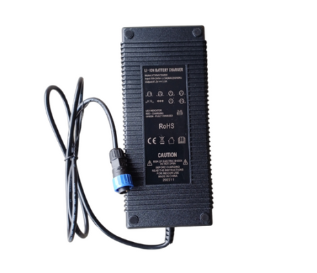 Ladegeraet fuer E-Cross MRM 60 Volt 2000 Watt